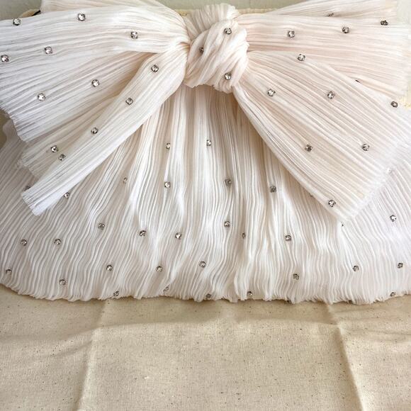 Loeffler Randall Cream Clutch with Bow - Picture 2 of 7